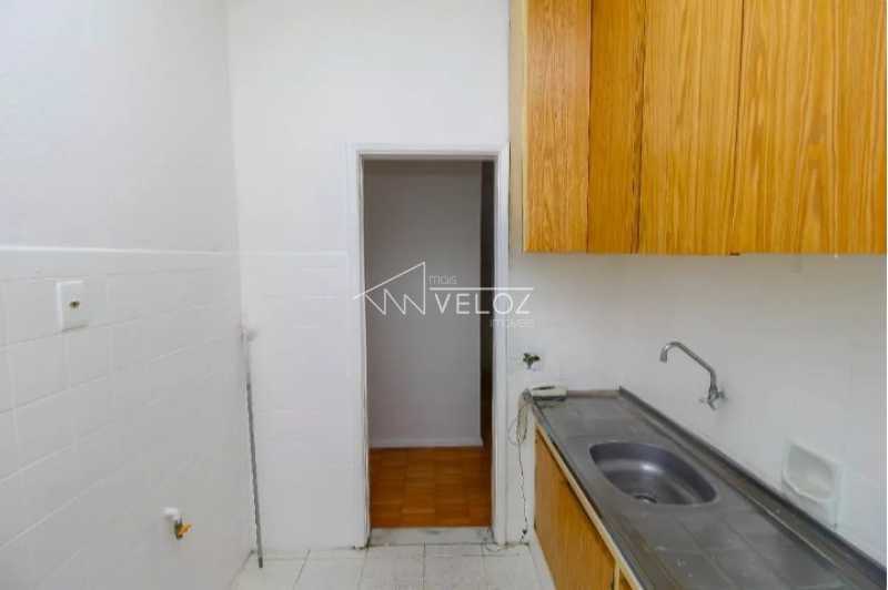 Apartamento à venda com 2 quartos, 62m² - Foto 5