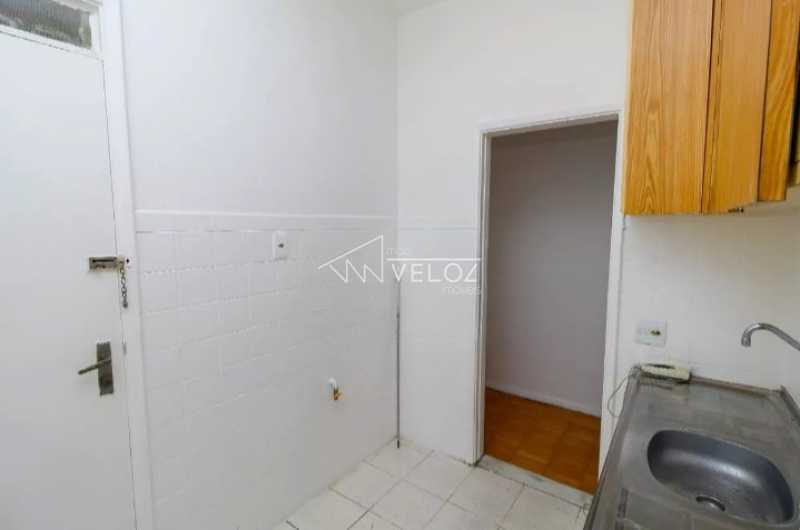 Apartamento à venda com 2 quartos, 62m² - Foto 7