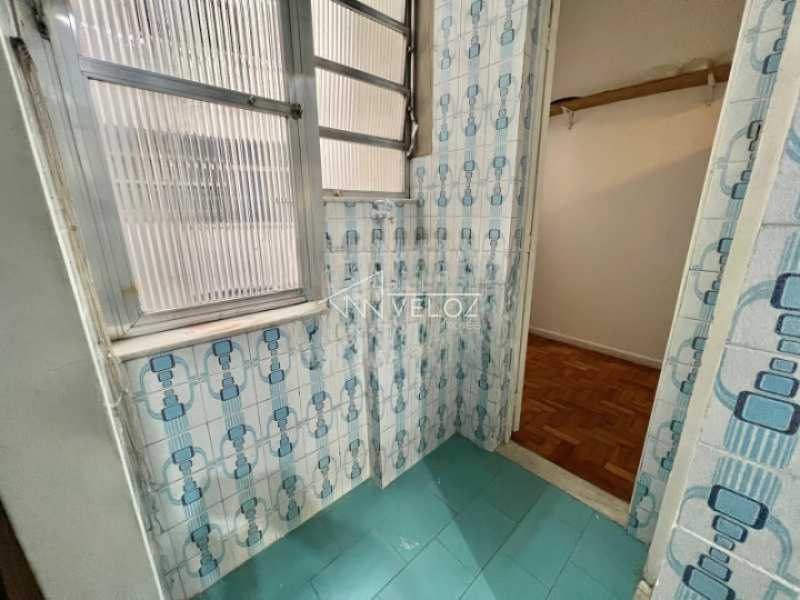 Apartamento à venda com 2 quartos, 70m² - Foto 7