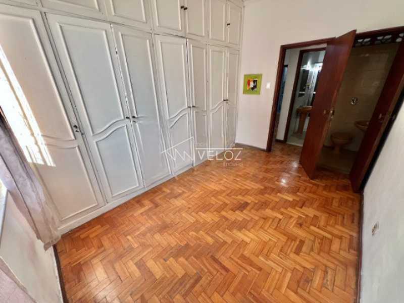 Apartamento à venda com 2 quartos, 70m² - Foto 8