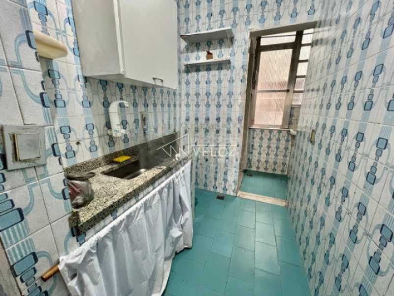 Apartamento à venda com 2 quartos, 70m² - Foto 9