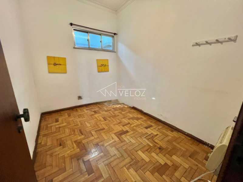 Apartamento à venda com 2 quartos, 70m² - Foto 11