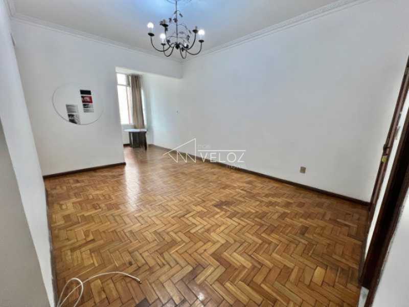 Apartamento à venda com 2 quartos, 70m² - Foto 16