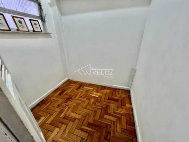 Apartamento à venda com 2 quartos, 70m² - Foto 18