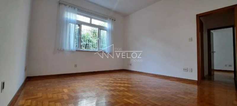 Apartamento à venda com 2 quartos, 70m² - Foto 4