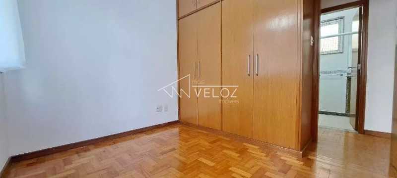 Apartamento à venda com 2 quartos, 70m² - Foto 10