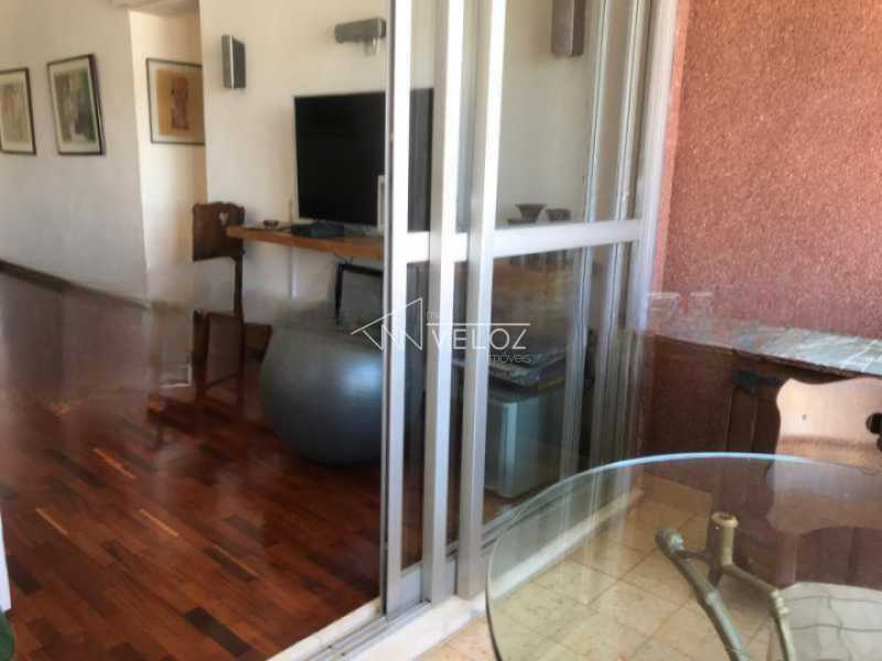 Apartamento à venda com 3 quartos, 105m² - Foto 1