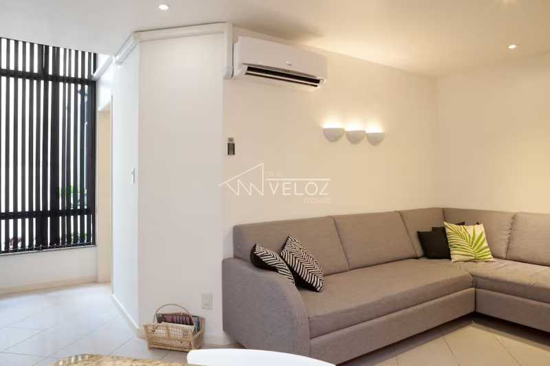 Apartamento à venda com 1 quarto, 77m² - Foto 2