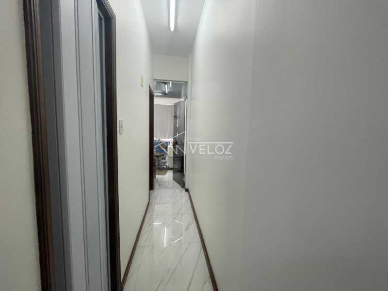 Conjunto Comercial-Sala à venda com 1 quarto, 32m² - Foto 4