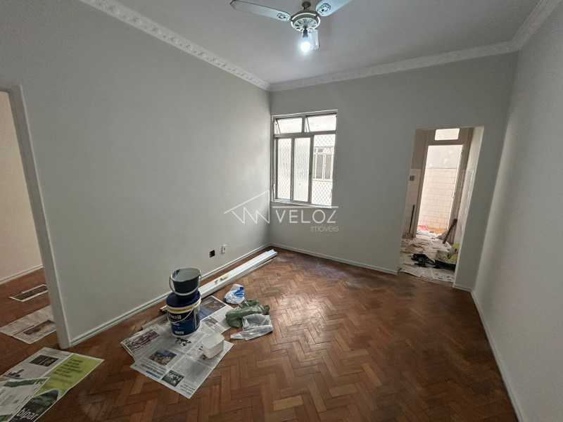 Apartamento à venda com 1 quarto, 43m² - Foto 1