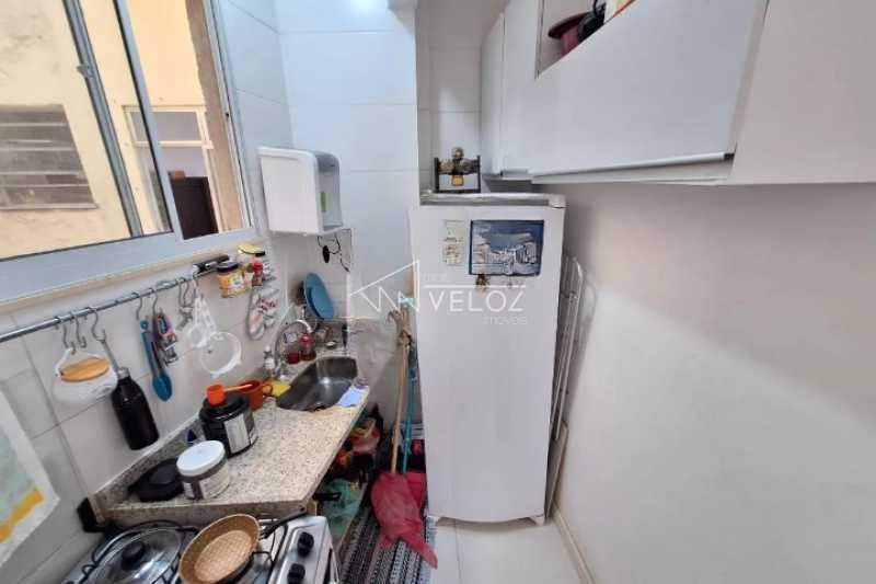 Apartamento à venda com 1 quarto, 46m² - Foto 9