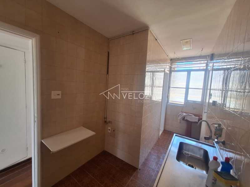 Apartamento à venda com 2 quartos, 64m² - Foto 6