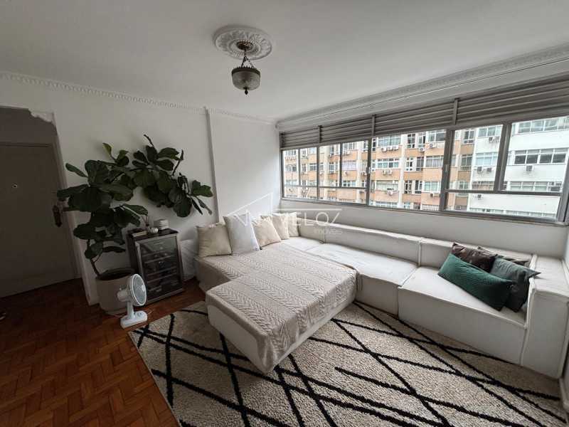 Apartamento à venda com 3 quartos, 100m² - Foto 2