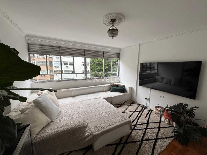 Apartamento à venda com 3 quartos, 100m² - Foto 1