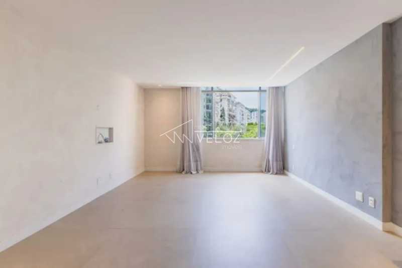 Apartamento à venda com 3 quartos, 127m² - Foto 1