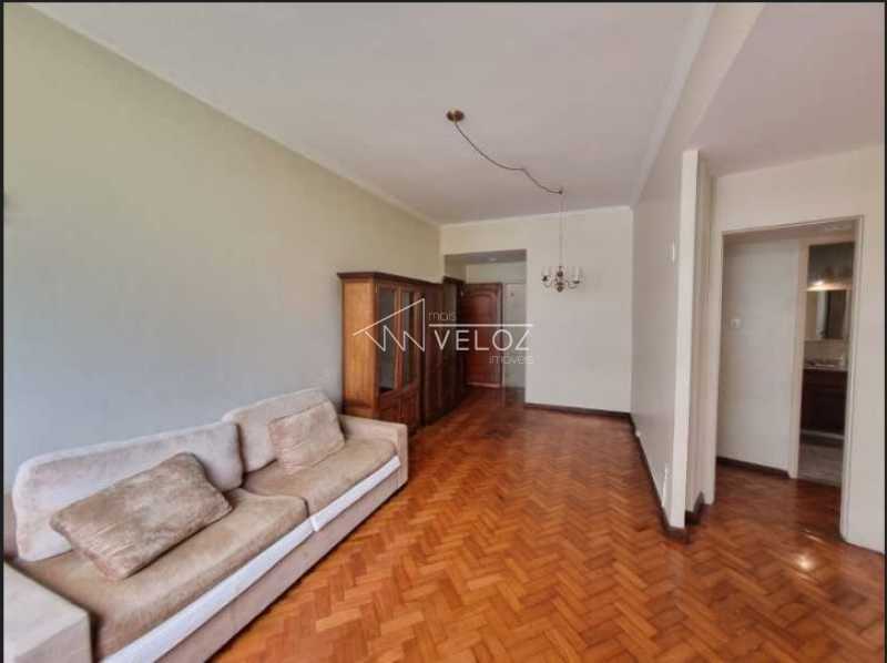 Apartamento à venda com 2 quartos, 80m² - Foto 2