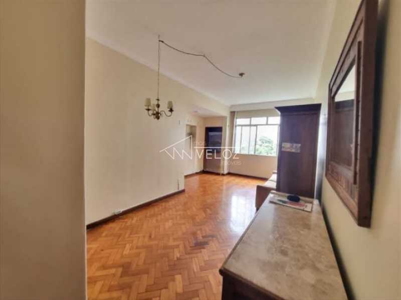 Apartamento à venda com 2 quartos, 80m² - Foto 1