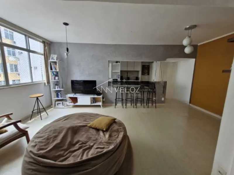 Apartamento à venda com 3 quartos, 80m² - Foto 1