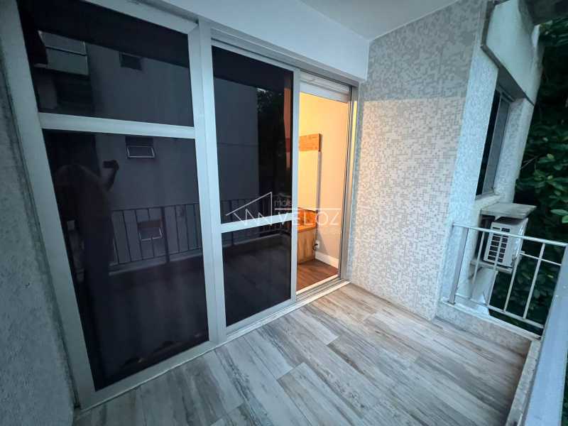 Apartamento à venda com 2 quartos, 92m² - Foto 13