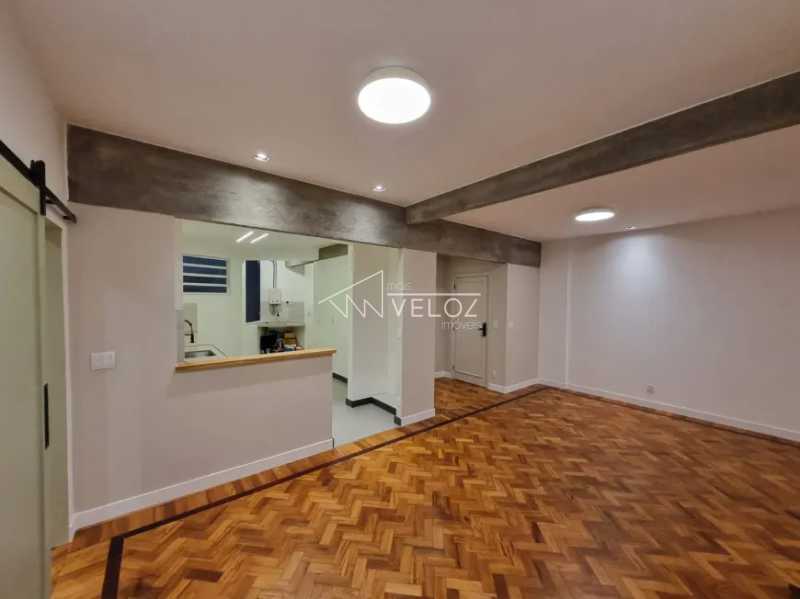 Apartamento à venda com 3 quartos, 132m² - Foto 2