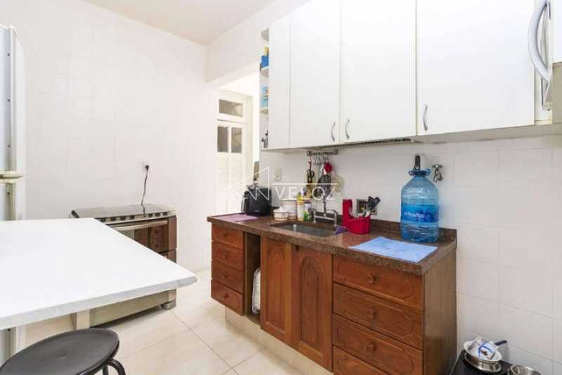 Apartamento à venda com 3 quartos, 120m² - Foto 17