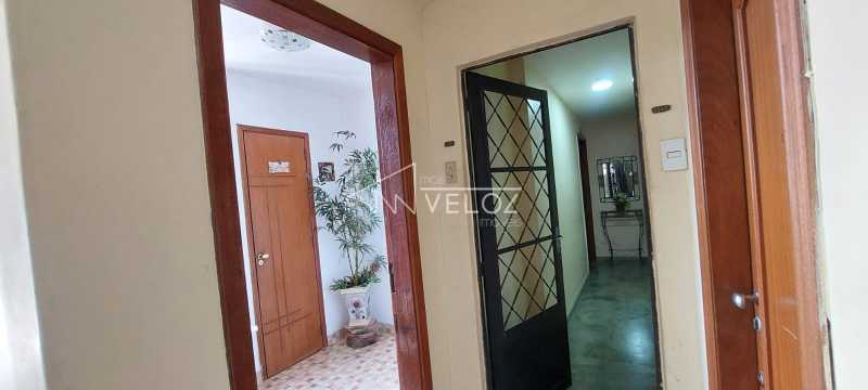 Apartamento à venda com 5 quartos, 261m² - Foto 29