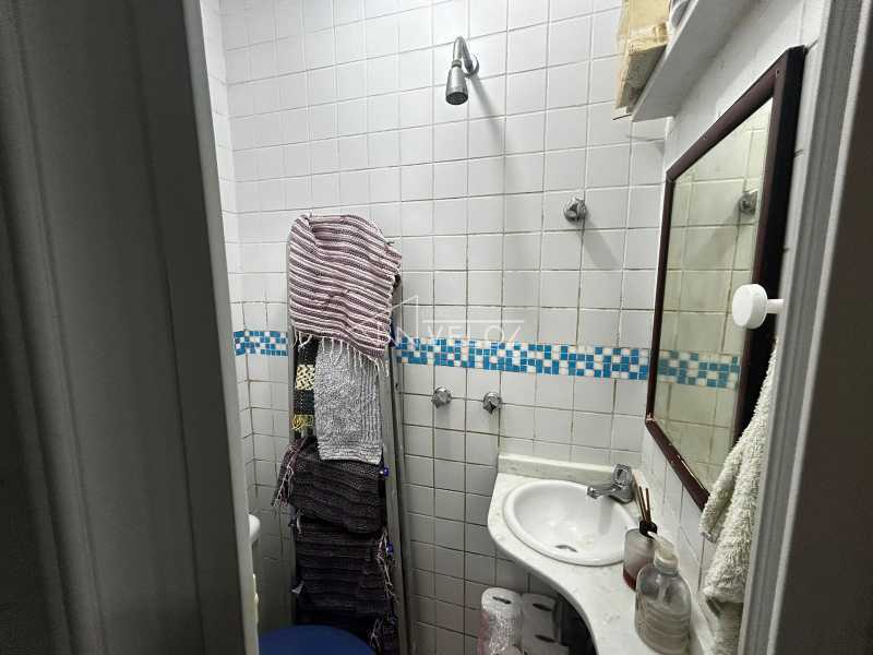 Apartamento à venda com 2 quartos, 70m² - Foto 13