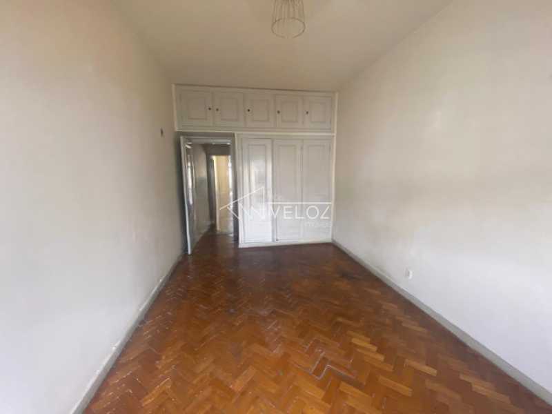 Apartamento à venda com 3 quartos, 138m² - Foto 5