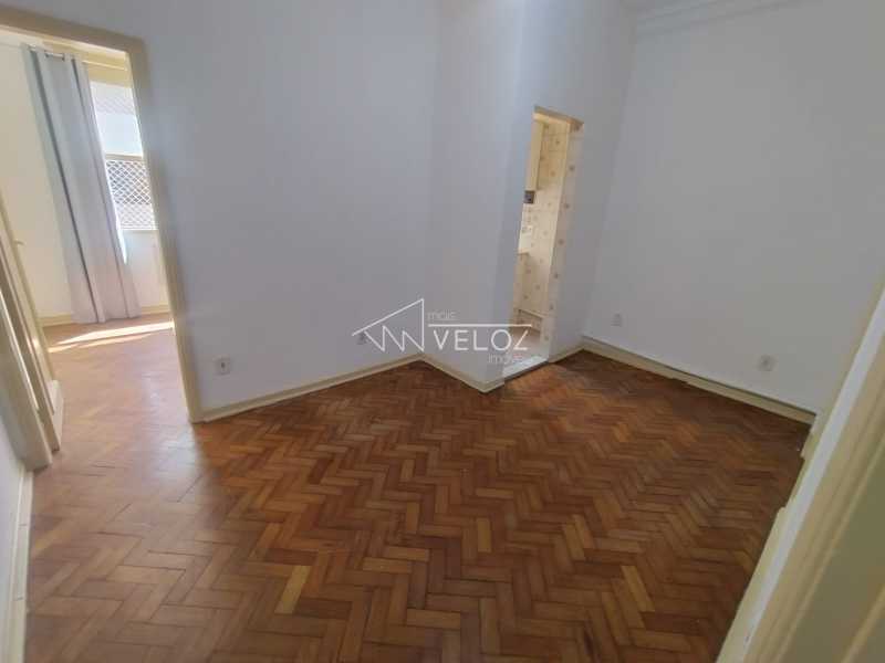 Apartamento à venda com 1 quarto, 33m² - Foto 1