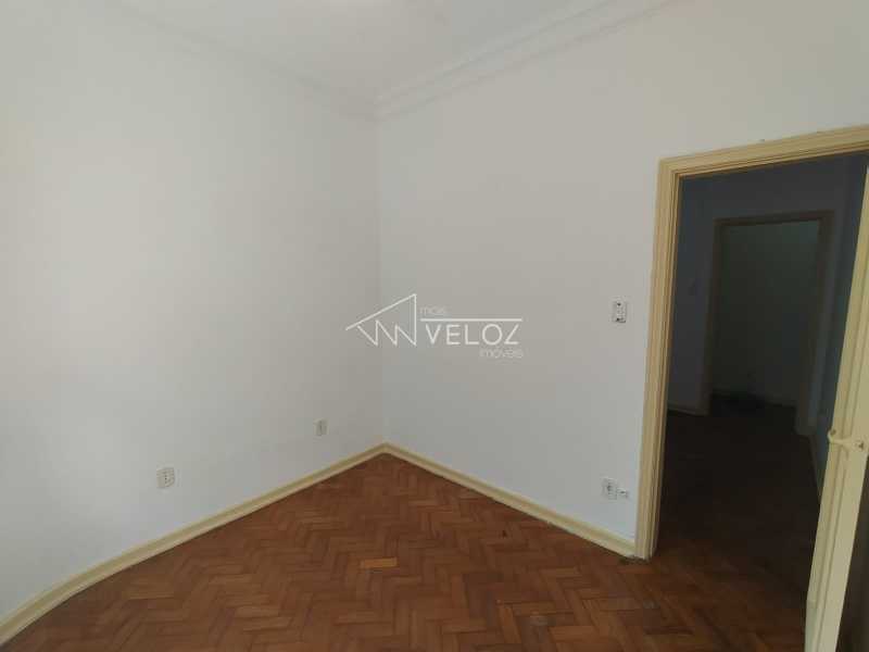 Apartamento à venda com 1 quarto, 33m² - Foto 7