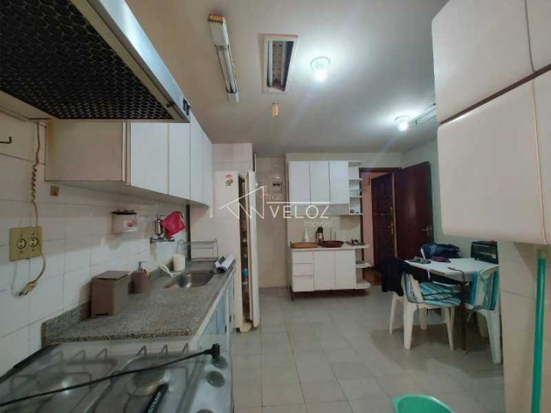 Apartamento à venda com 3 quartos, 150m² - Foto 14