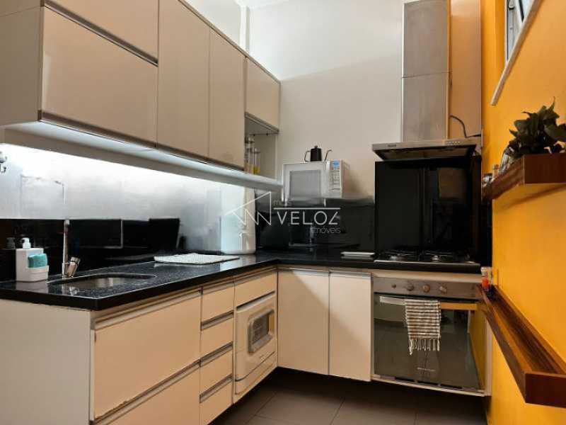 Apartamento à venda com 2 quartos, 82m² - Foto 18