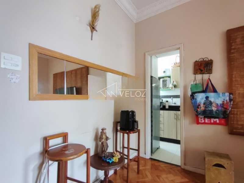 Apartamento à venda com 1 quarto, 45m² - Foto 6