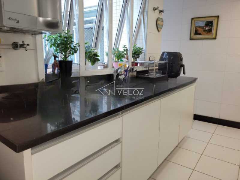Apartamento à venda com 4 quartos, 209m² - Foto 13