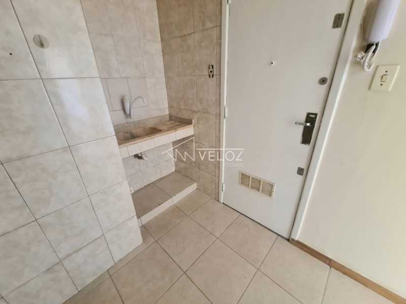 Apartamento à venda com 1 quarto, 37m² - Foto 11