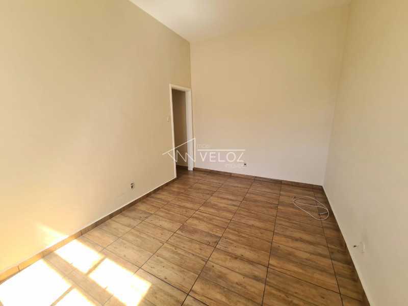 Apartamento à venda com 1 quarto, 37m² - Foto 17