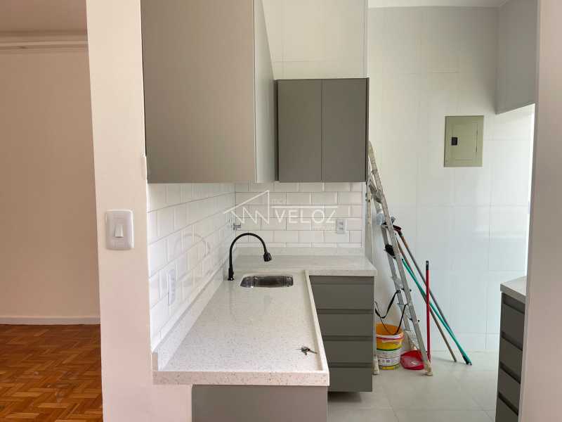 Apartamento à venda com 2 quartos, 70m² - Foto 20