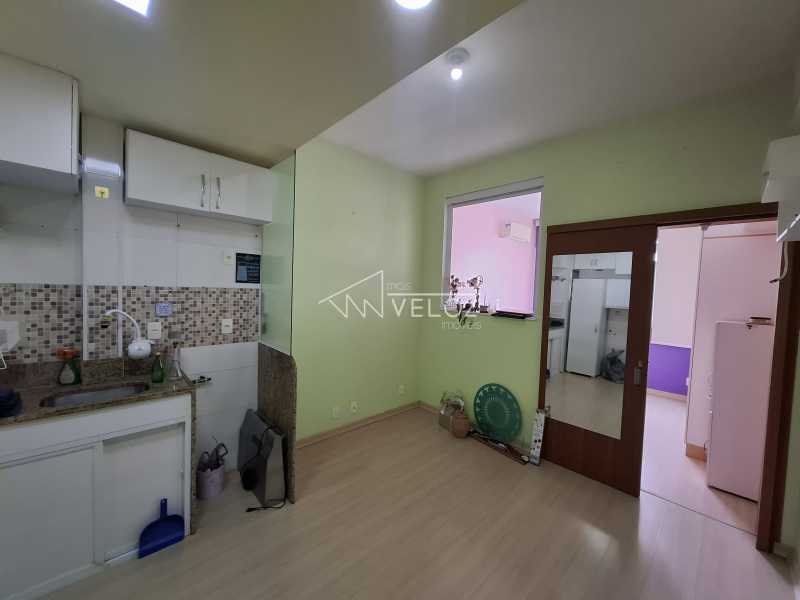 Apartamento à venda com 1 quarto, 30m² - Foto 2