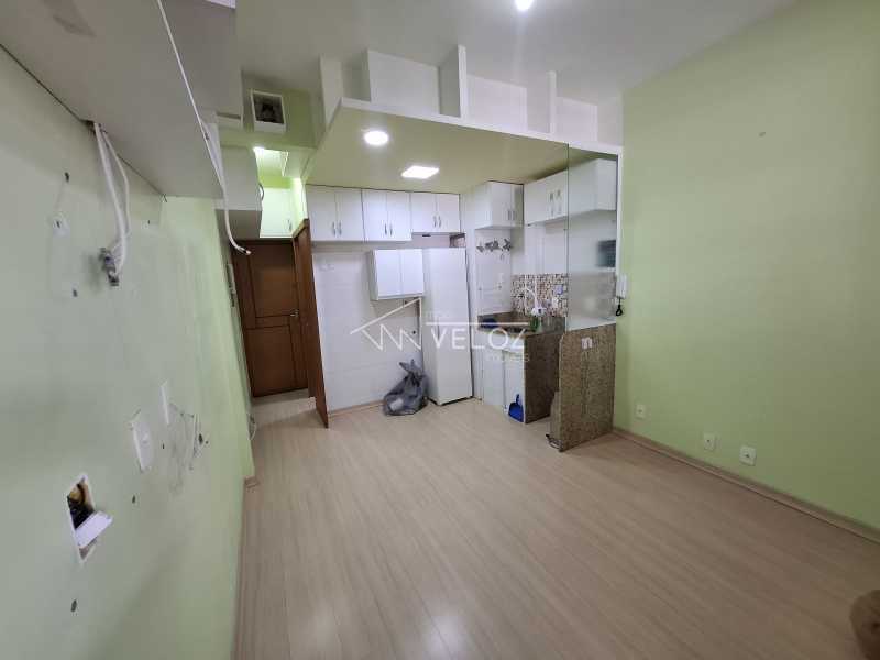 Apartamento à venda com 1 quarto, 30m² - Foto 4