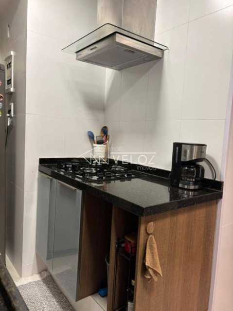 Apartamento à venda com 2 quartos, 75m² - Foto 19