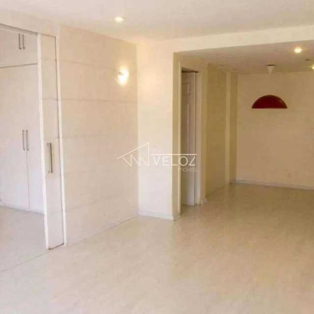 Apartamento à venda com 3 quartos, 115m² - Foto 1