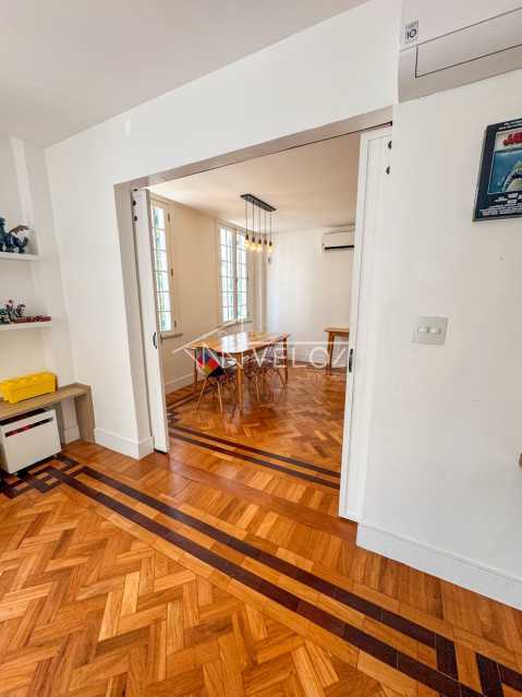 Apartamento à venda com 4 quartos, 173m² - Foto 2