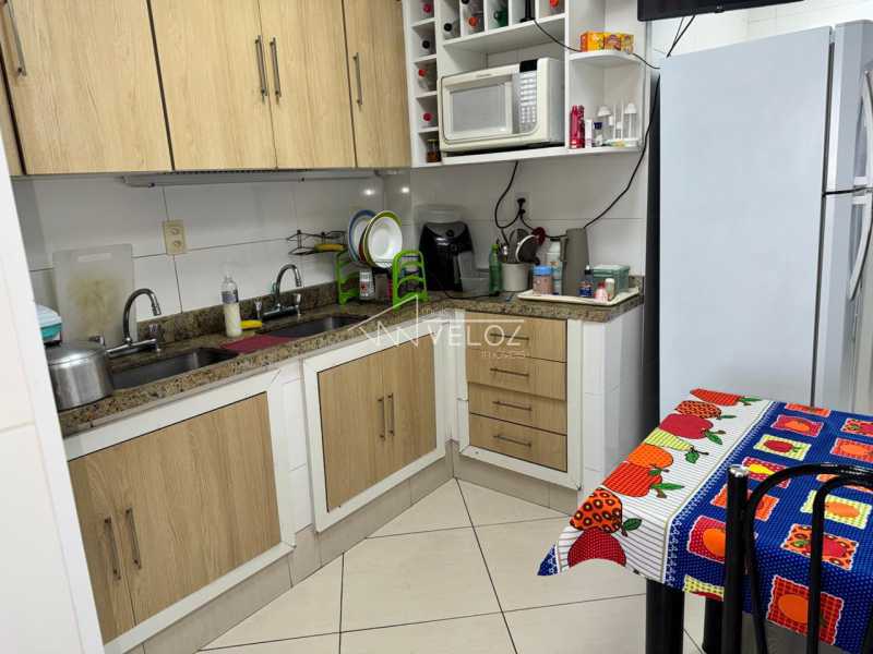 Apartamento à venda com 4 quartos, 137m² - Foto 8