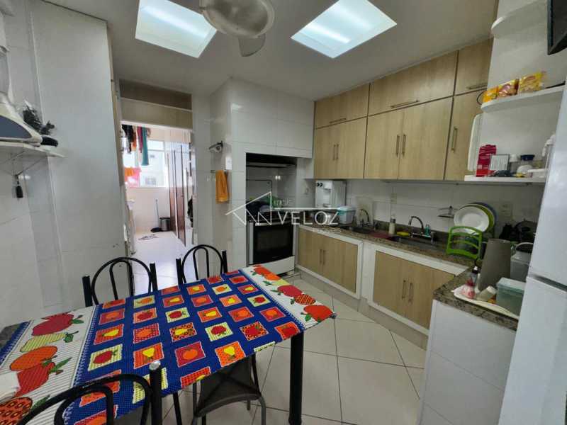 Apartamento à venda com 4 quartos, 137m² - Foto 10