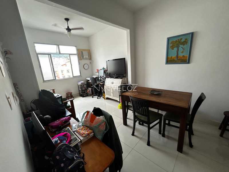 Apartamento à venda com 2 quartos, 56m² - Foto 6