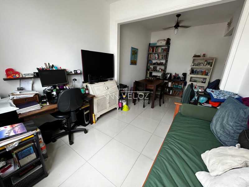 Apartamento à venda com 2 quartos, 56m² - Foto 13