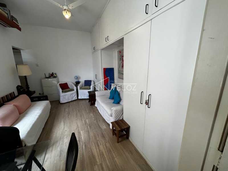 Apartamento à venda com 1 quarto, 47m² - Foto 14