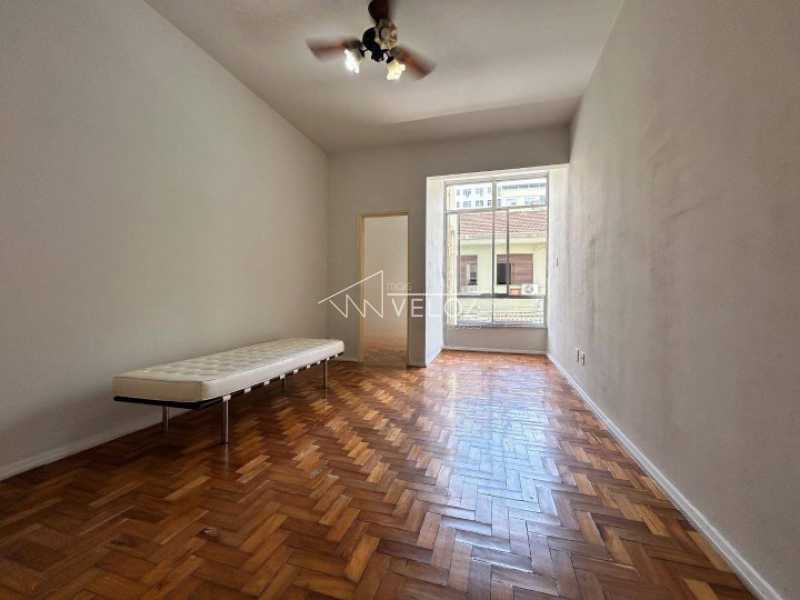 Apartamento à venda com 2 quartos, 72m² - Foto 1