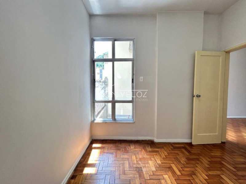 Apartamento à venda com 2 quartos, 72m² - Foto 12