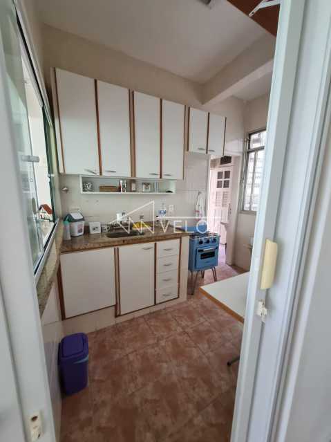 Apartamento à venda com 2 quartos, 67m² - Foto 19